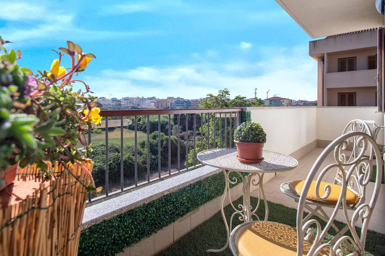 Foto 7 von 23: Ferienwohnung 'Casa Vacanze Emma' mit Bergblick, WLAN und Klimaanlage