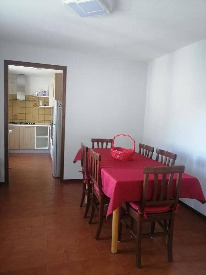 Foto 2 von 27: Two-Bedroom Apartment