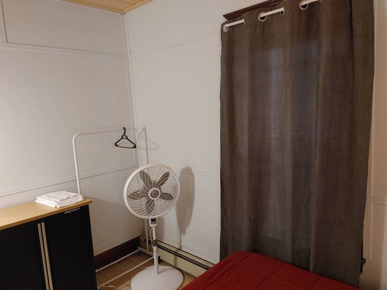Foto 5 von 25: Gemütliches Economy-Zimmer im Zentrum von Saint John mit Gemeinschaftseinrichtungen