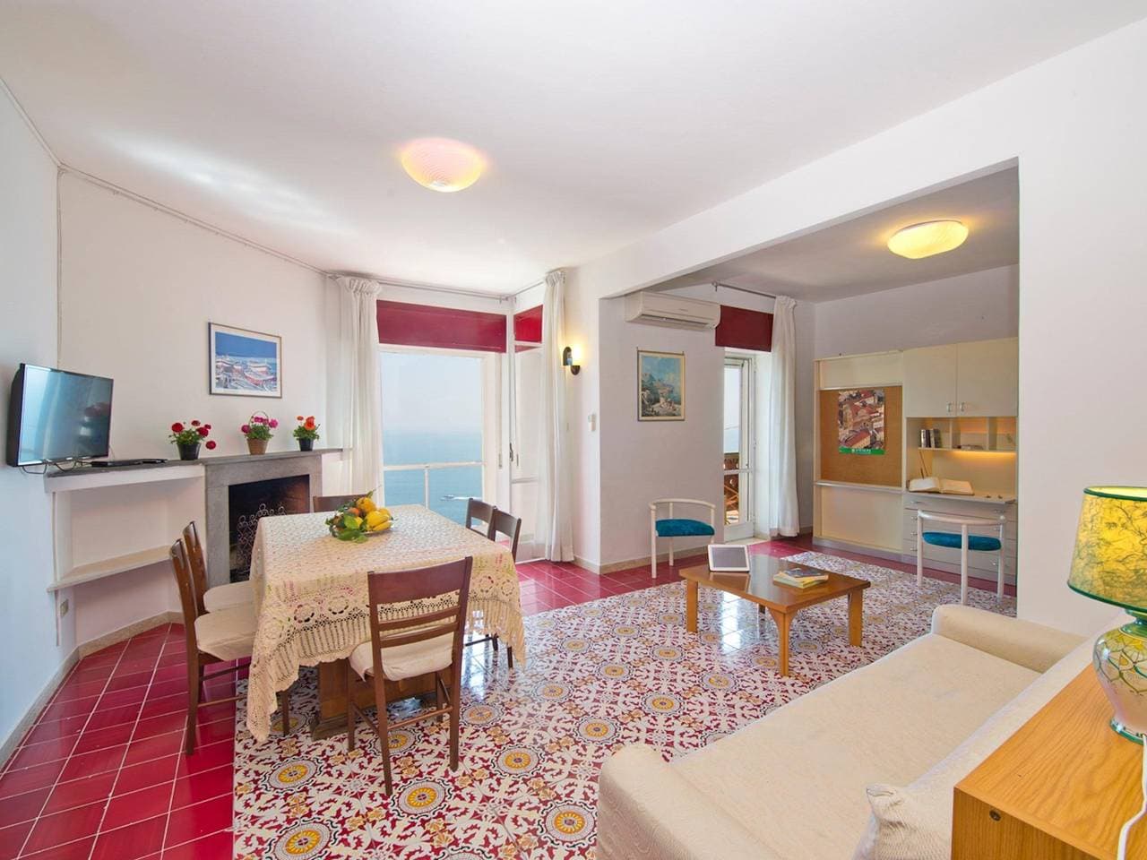 Foto 4 von 15: Ferienwohnung für 6 Personen mit Terrasse