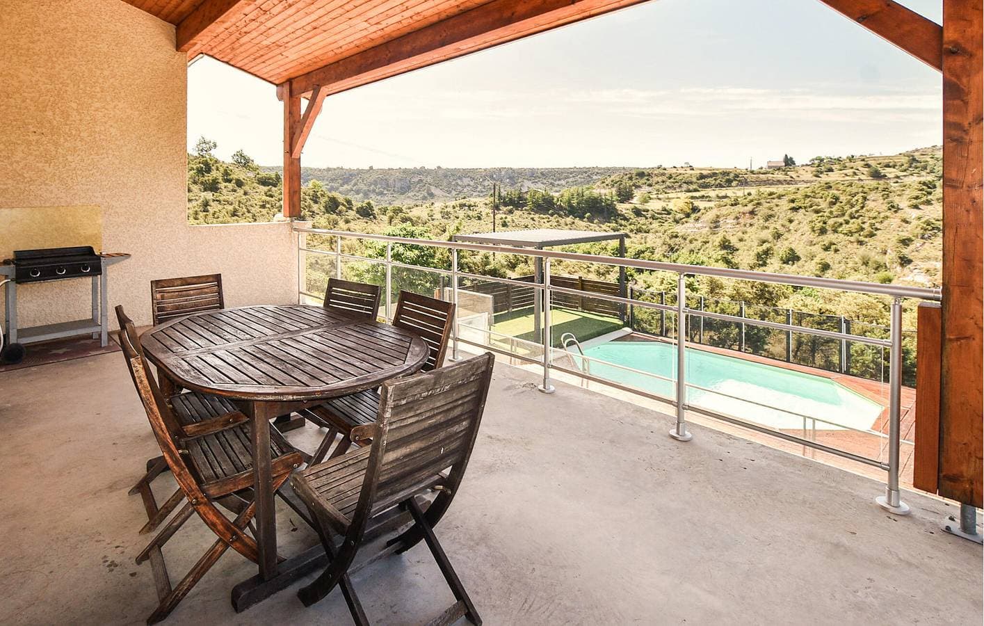 Foto 7 von 17: Charming 2-Bed Apartment with Pool & Garden, 700m from Stadtzentrum