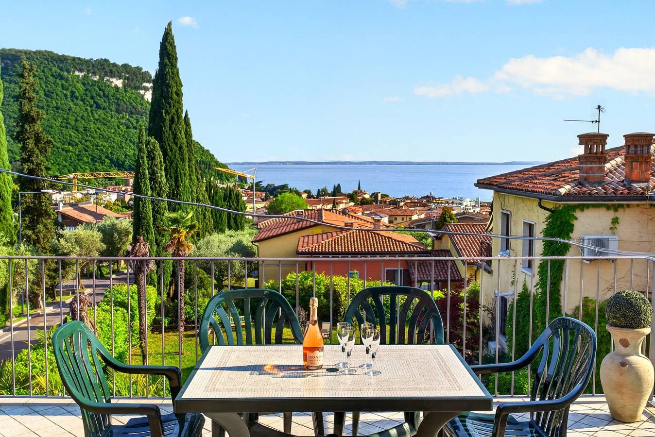 Regarda - La Terrazza di Garda Wohnung mit Terrasse mit Seeblick 1