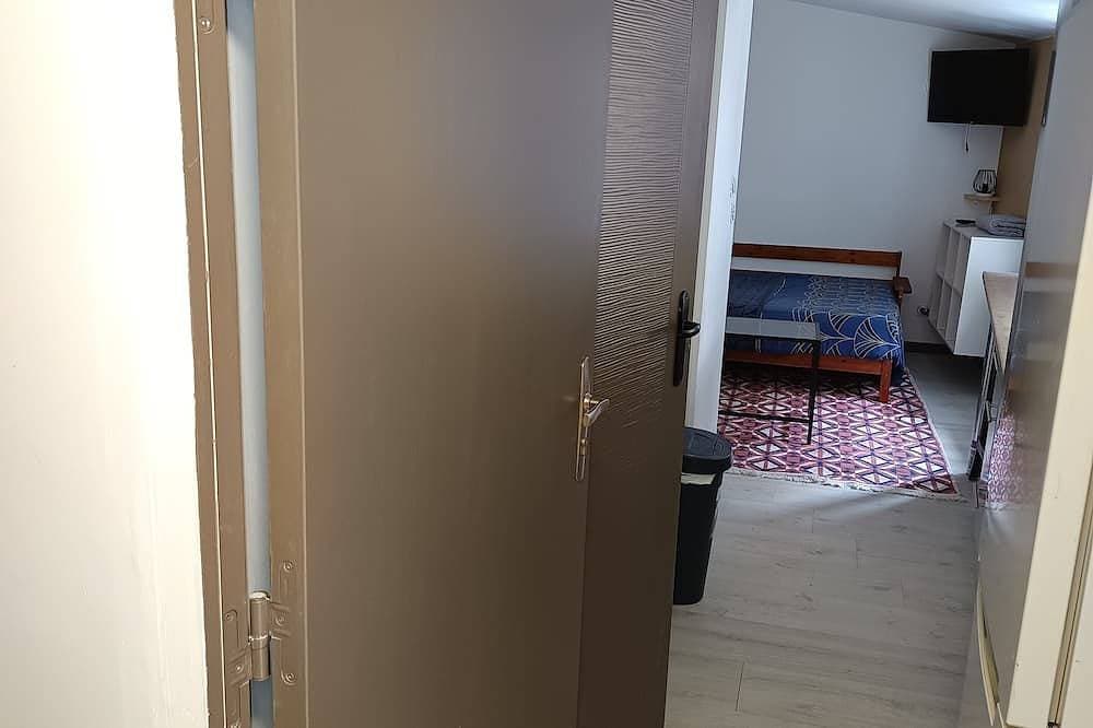 Foto 2 von 6: Fully Furnished Studio: Welcome to Lili's