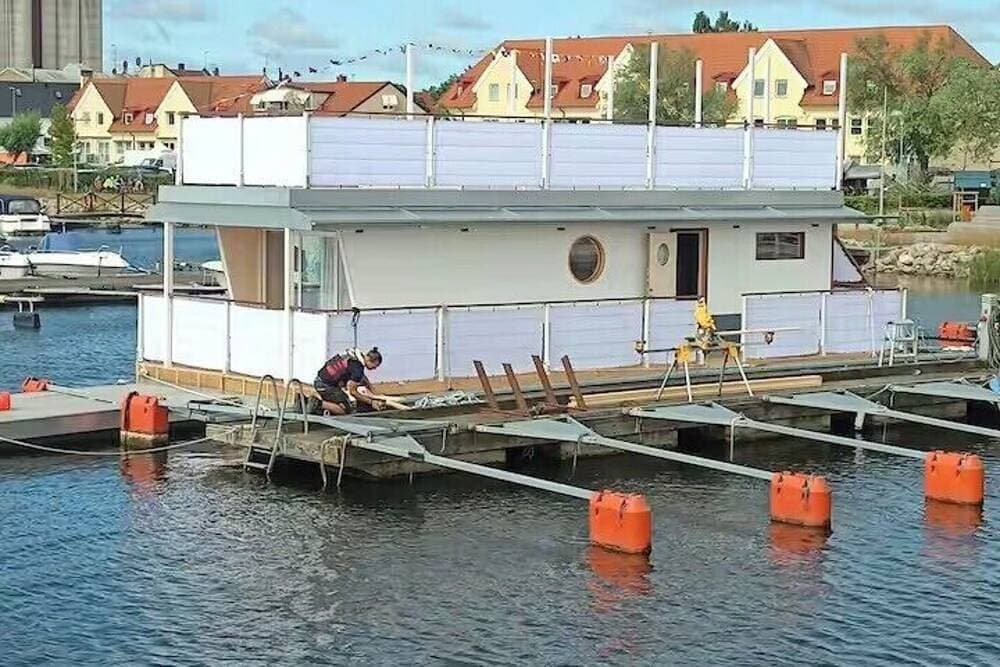 Foto 12 von 13: Unique floating retreat Sleeps 4