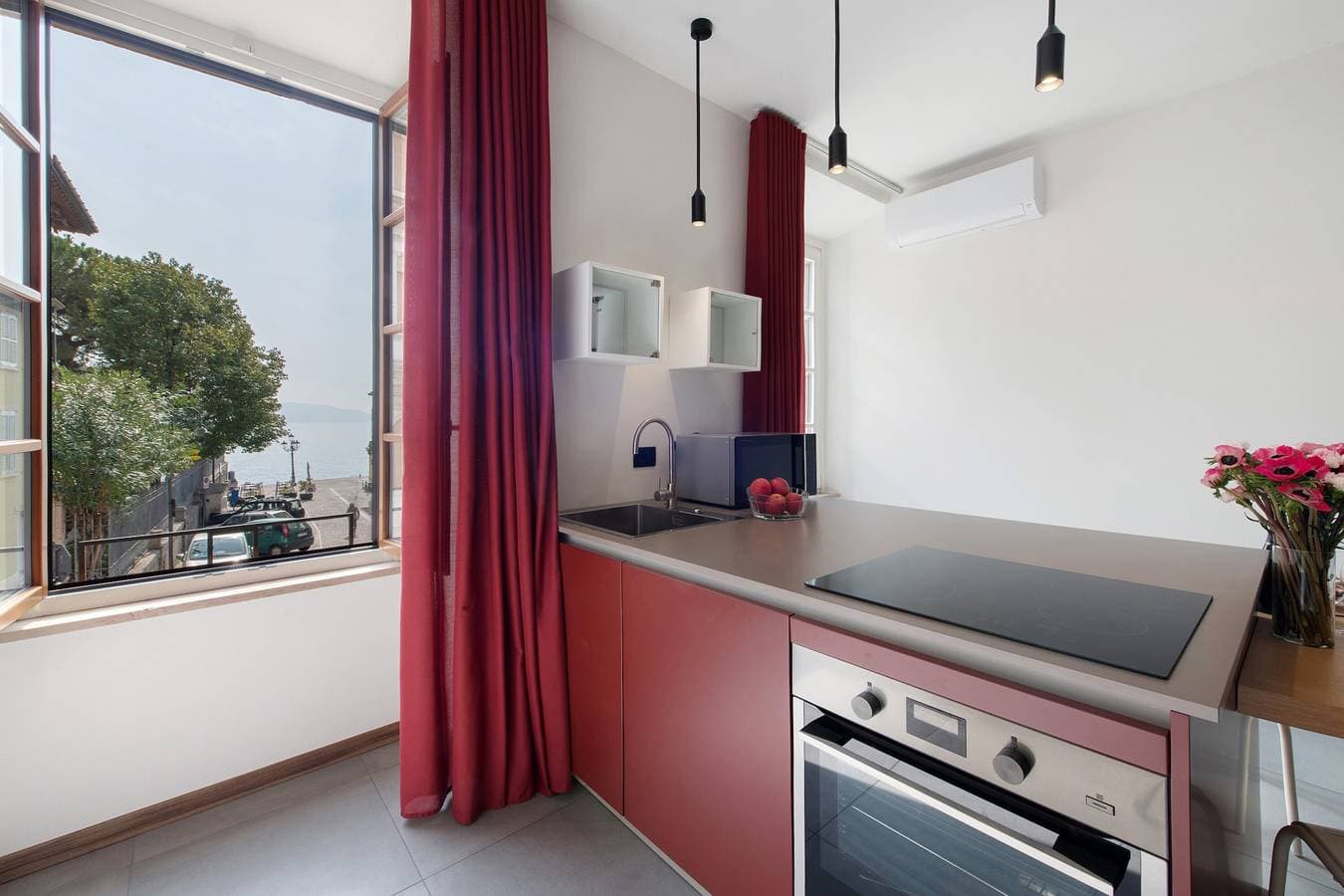 Foto 6 von 35: Apartment „Gemhouse Rubino“ mit Seeblick, WLAN und Klimaanlage