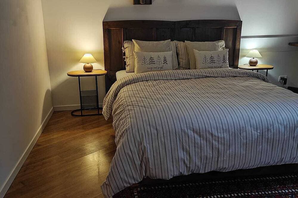 Foto 6 von 30: Farmhouse in typical Trentino style, spacious, elegant, comfortable.