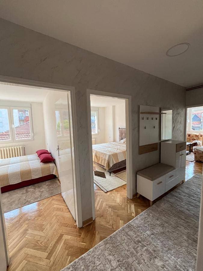 Foto 4 von 24: Two-Bedroom Apartment