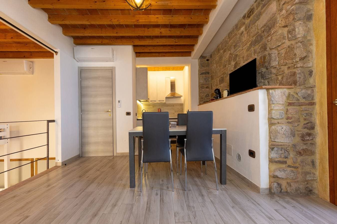Foto 3 von 36: Casa Poggivecchi im Herzen von Castellina Marittima