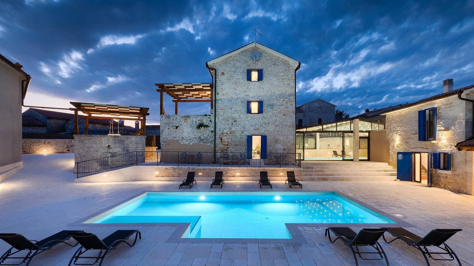 Sarini dvori by Villas Guide 1