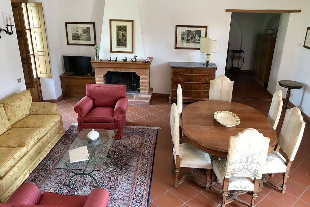 Foto 9 von 24: Experience Tuscany:Relaxing Agriturismo villa with Pool Between Siena and Arezzo