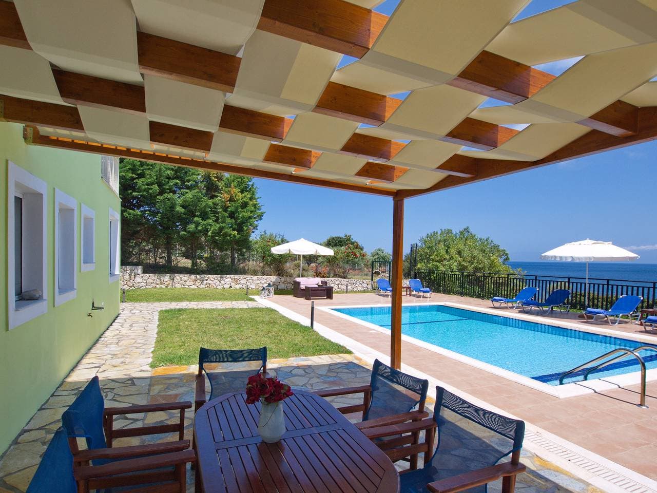 Foto 12 von 41: Villa Korfos
