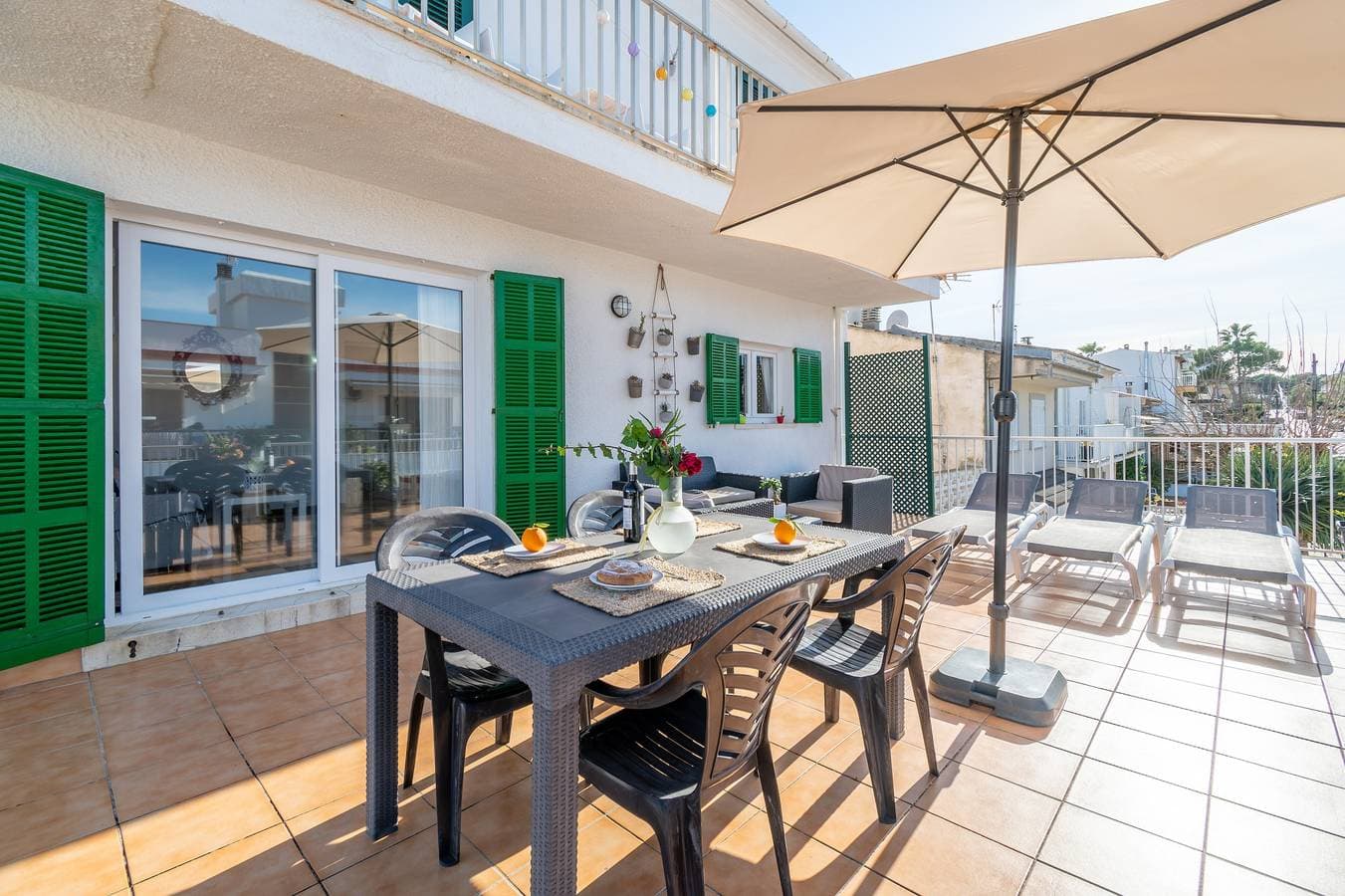Foto 2 von 28: Ferienwohnung 'Fantastic' mit Privatterrasse, Wi-Fi und Klimaanlage