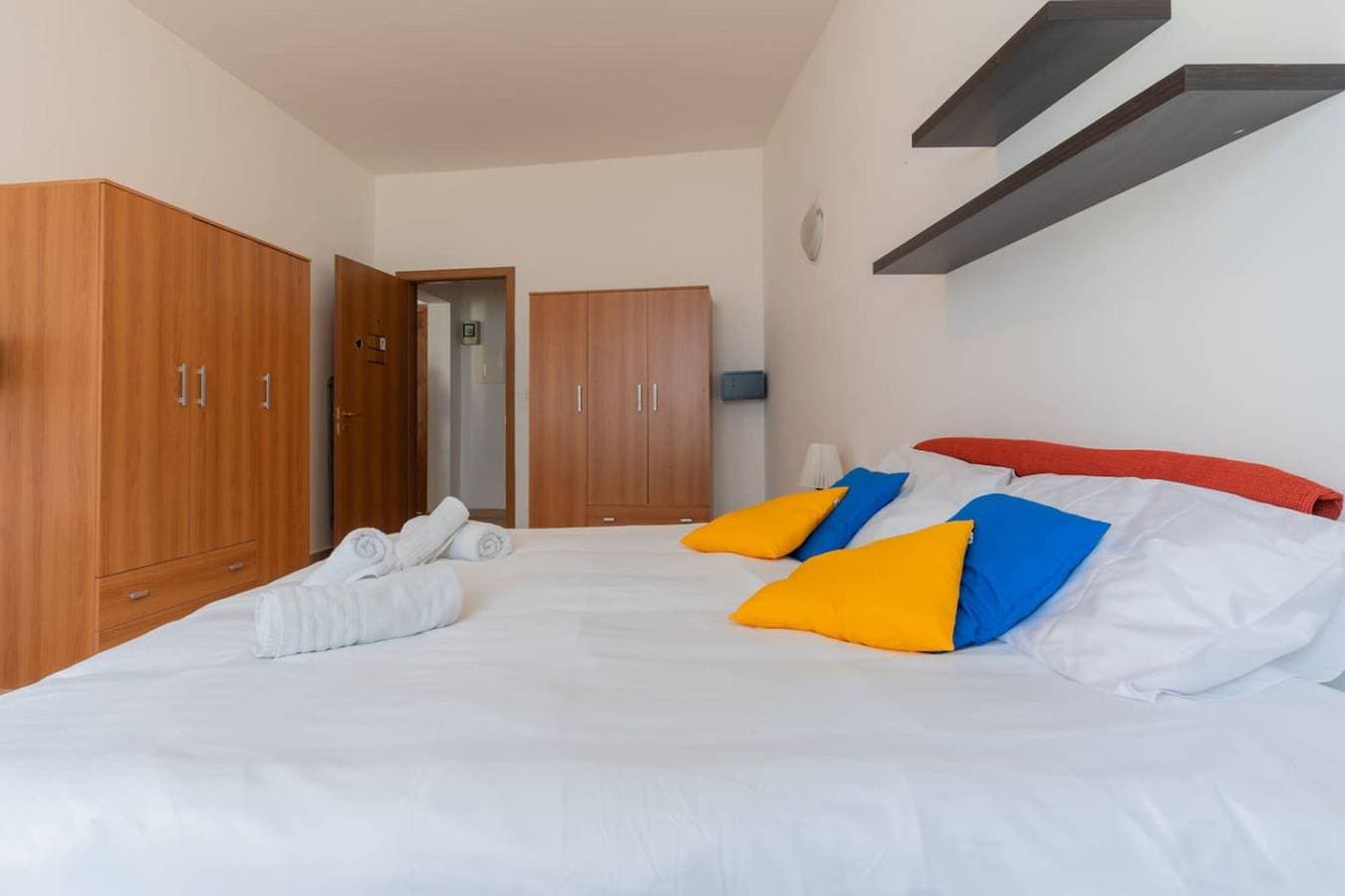 Foto 6 von 33: The King at Roulette | Modern Apartment, Paceville