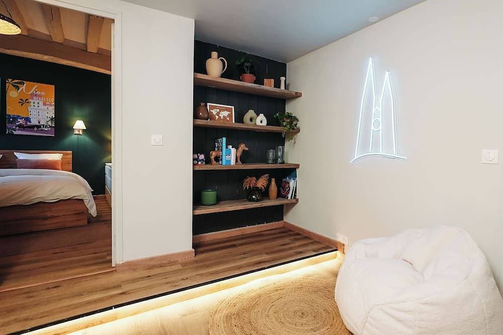 Foto 4 von 17: Charming urban retreat with city views