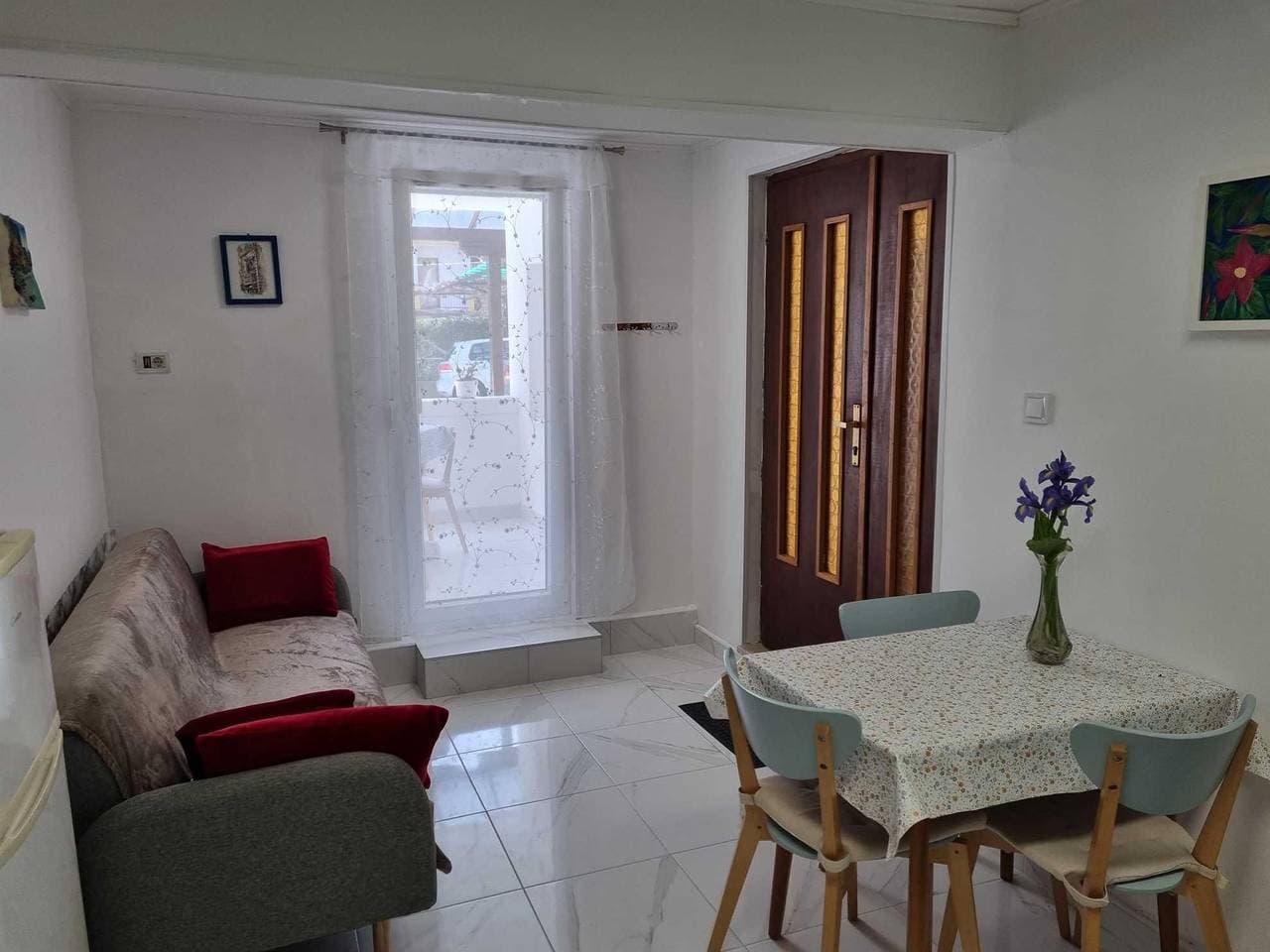 Foto 6 von 20: Palaziol Ferienwohnung mit 1 Schlafzimmer mit Balkon 0