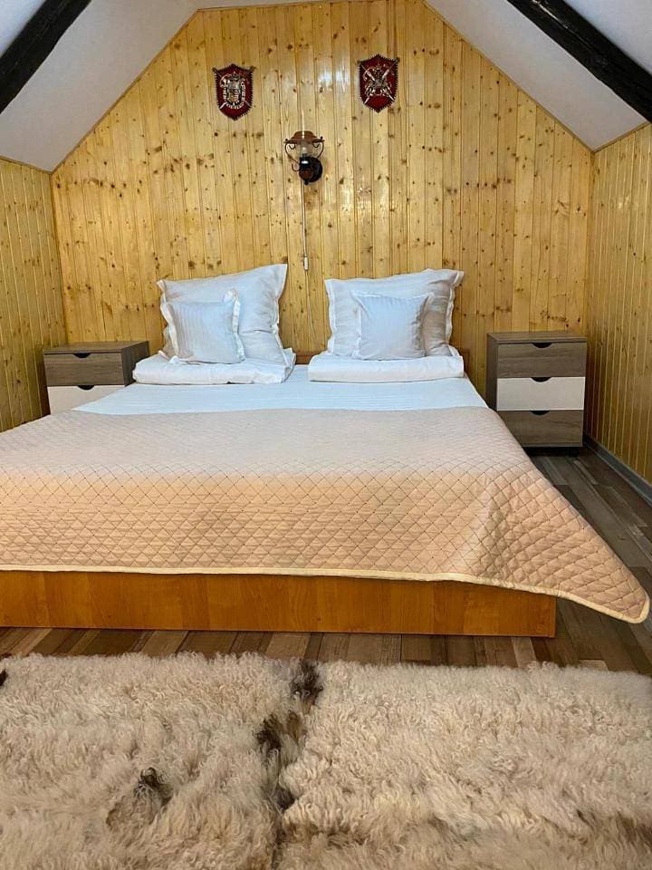 Foto 8 von 16: Triple Room with Private Bathroom