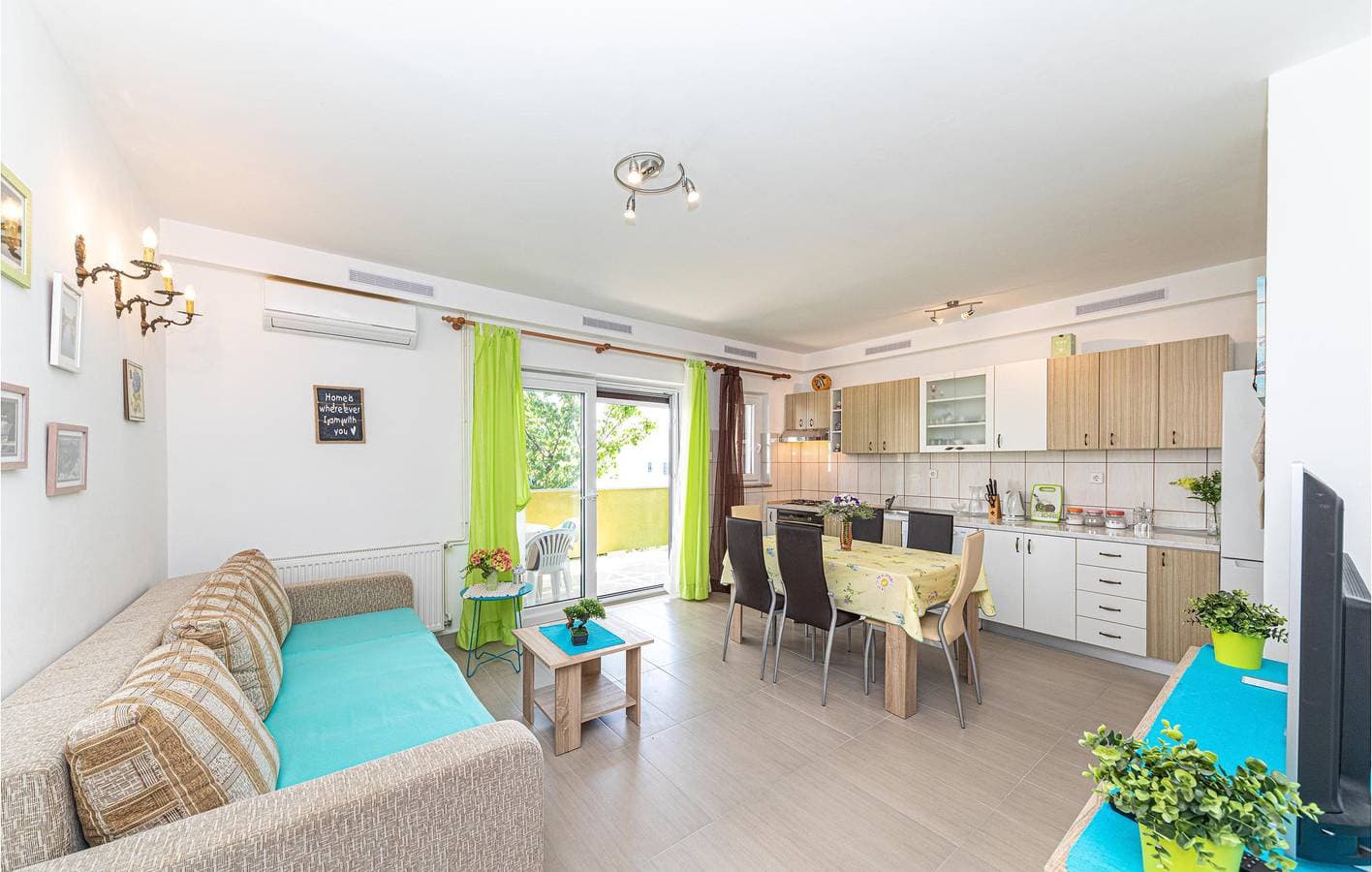 Foto 5 von 26: Gemütliche Ferienwohnung mit Terrasse und Parkplatz, 900 m vom Stadtzentrum von Trogir entfernt