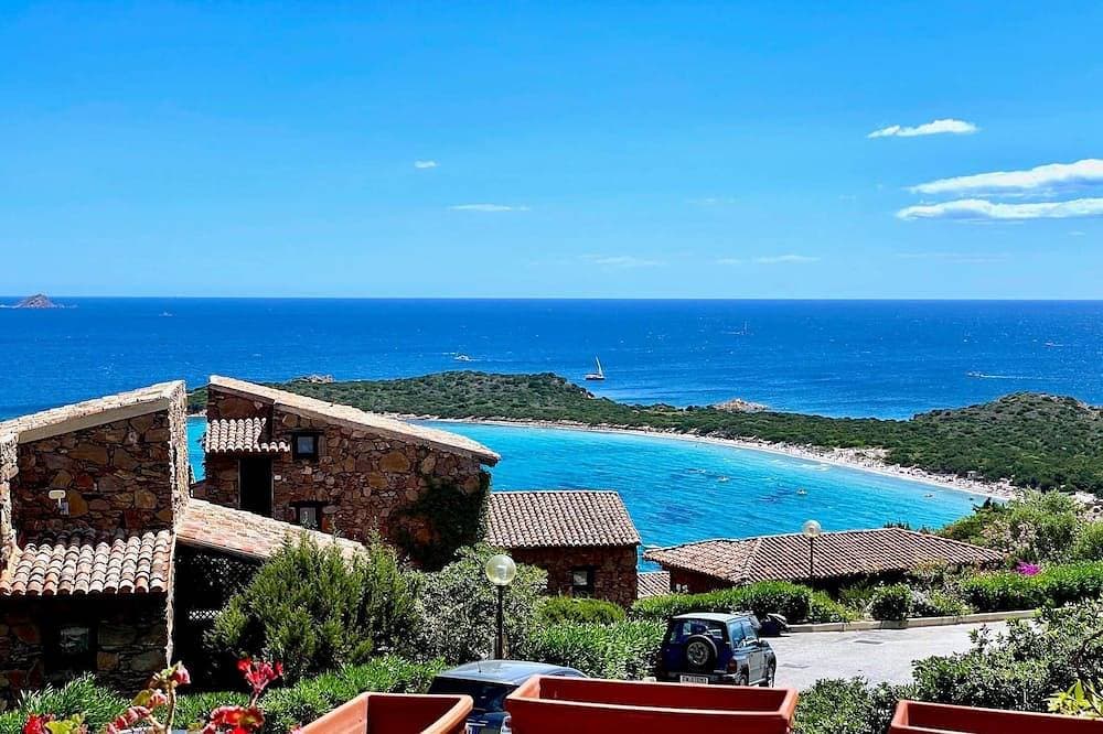 Foto 8 von 23: Punta Est - Perla Two-Bedroom Apartment with Terrace and Ocean View