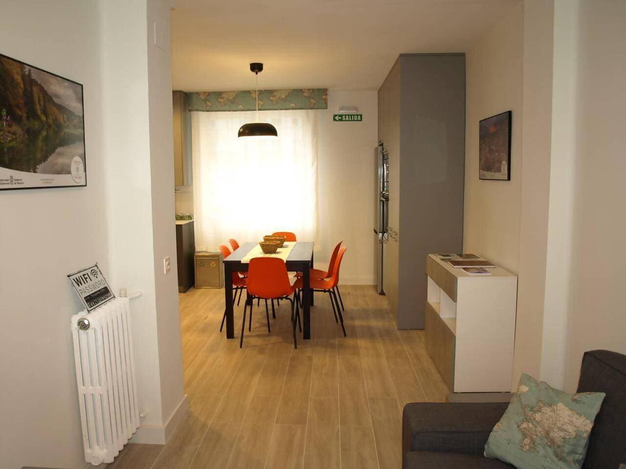Foto 7 von 23: Three-Bedroom Apartment