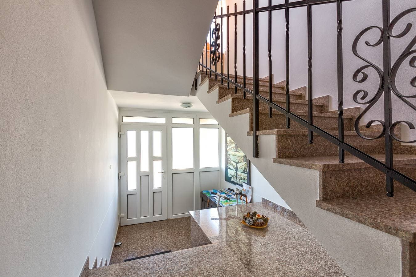 Foto 8 von 19: 1-Zimmer-Ferienwohnung mit Terrasse und Meerblick Mali Losinj, Losinj -a