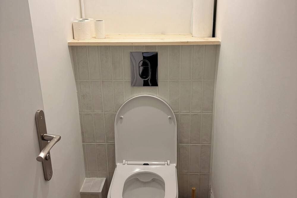 Foto 10 von 21: La Garde, Refurbished - ideal location, sleeps 8