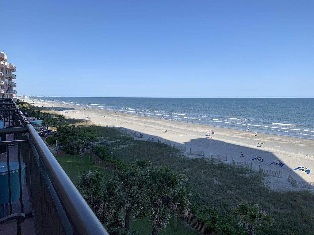 Foto 6 von 26: Bereit Für Ihren Spätsommer-Rückzug !! Herrliches Supersize-Oceanfront-Patio!