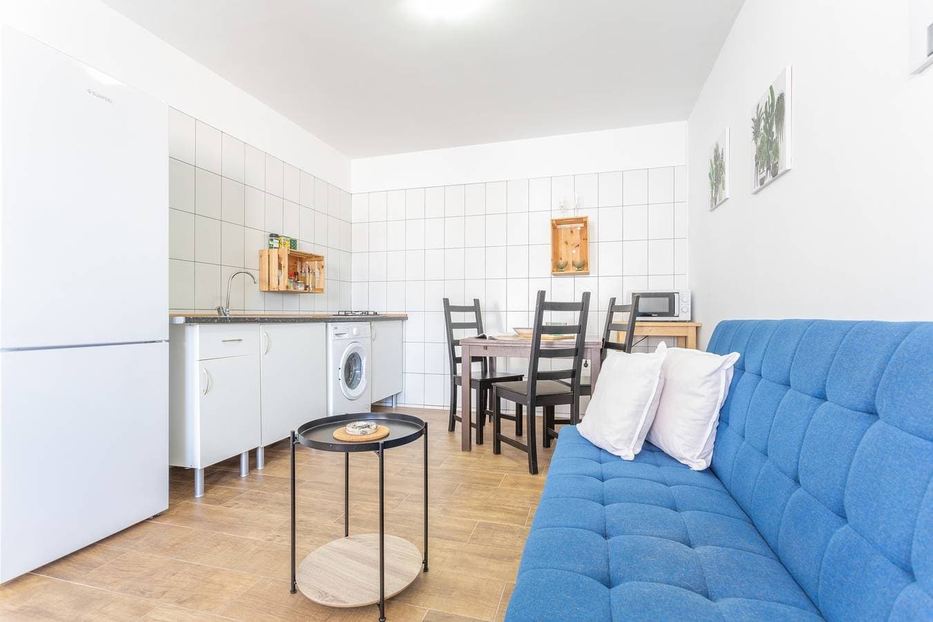 Foto 8 von 25: Ferienwohnung 'Las Palmeras B' mit Meerblick, Gemeinschaftsterrasse und Gemeinschaftsgarten