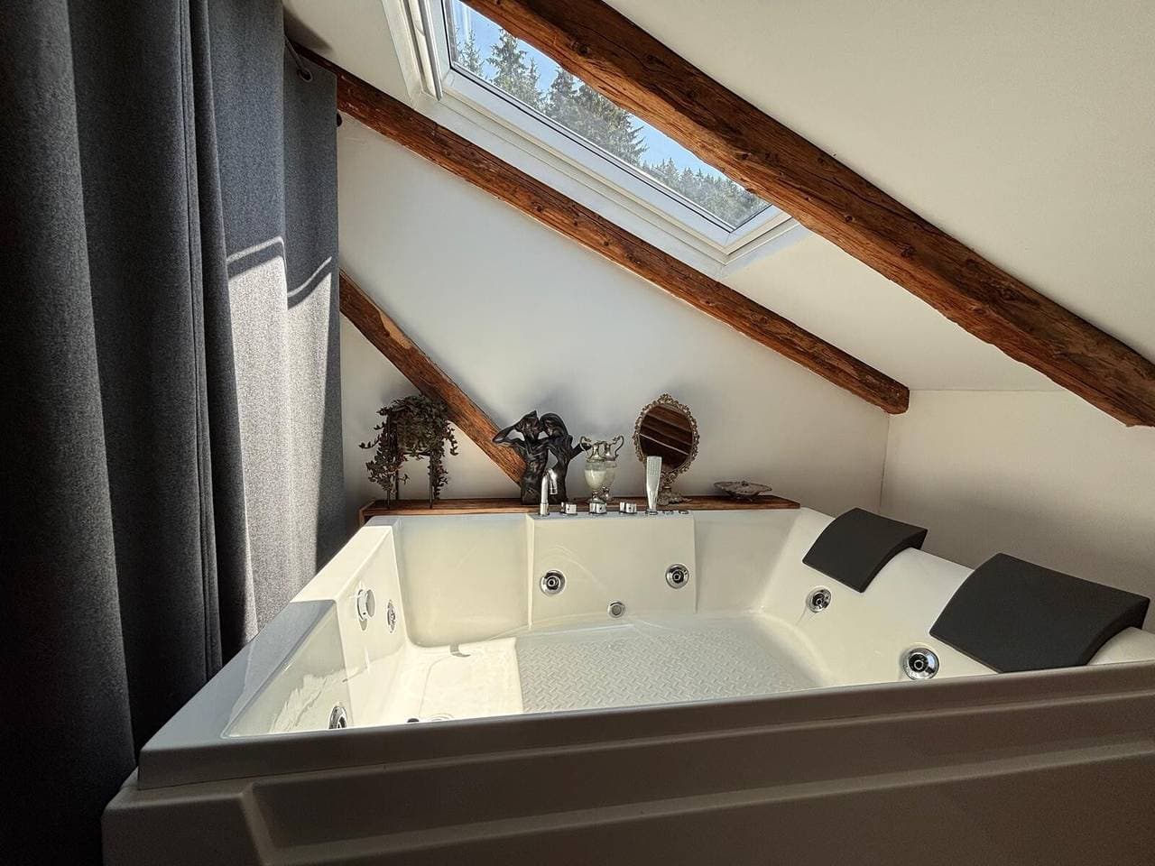 Foto 4 von 36: Chalet 'Bergchalet Ifinger’ Bergblick, Garten und WLAN