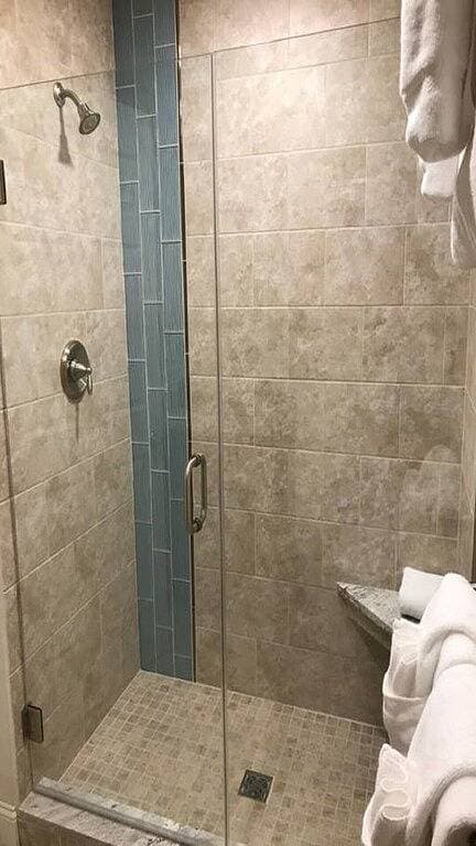 Foto 4 von 50: Neu modernes Studio im River Walk Resort mit Bergblick vom Balkon