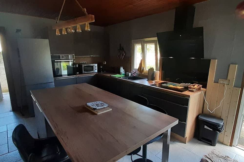 Foto 11 von 15: Ferienhaus 'La Chaumière Du Tank' mit Terrasse, Garten und WLAN
