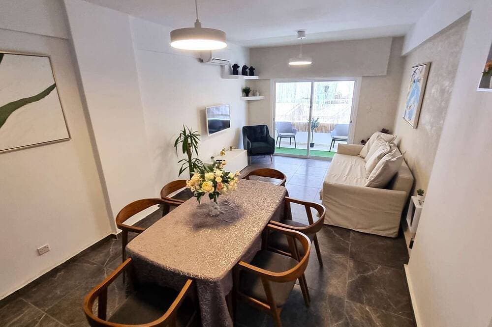 Foto 13 von 28: Center 2br | 250m walk from beach | parking :)