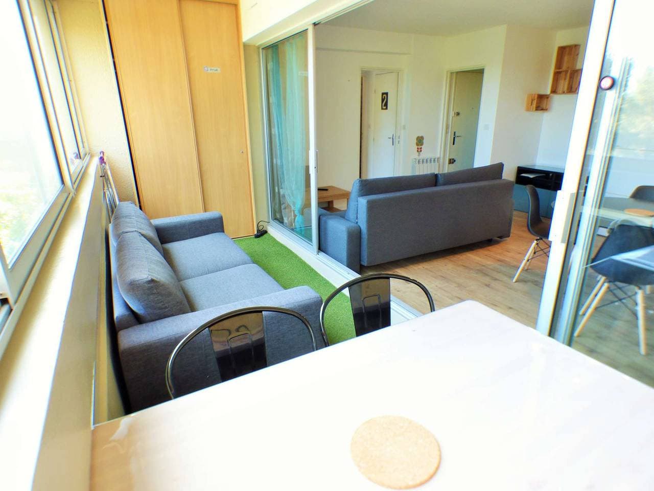 Foto 5 von 10: Renovierte Wohnung, Residenz mit Swimmingpool im Dorf Saint Mandrier