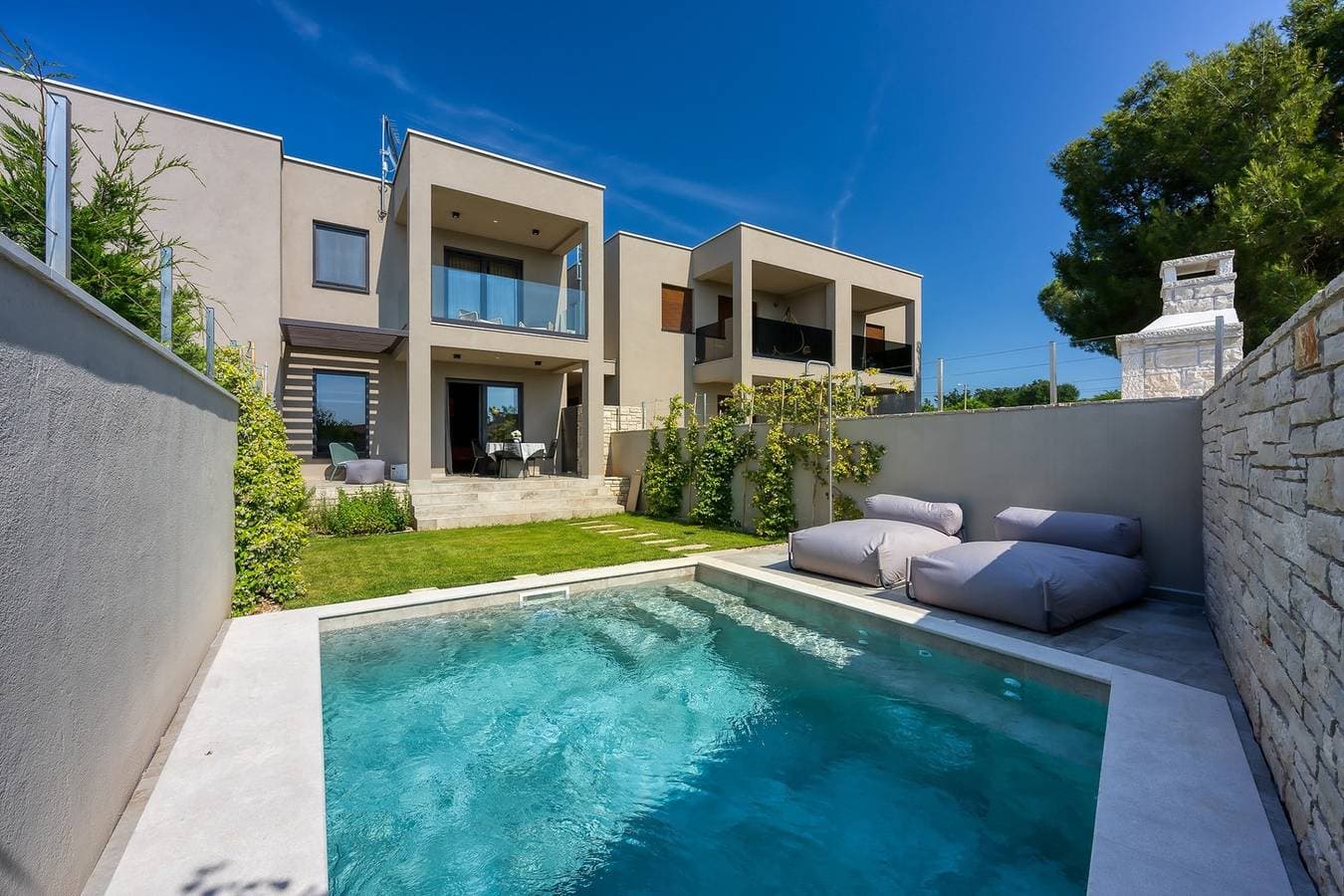 Holiday House Molaj with Private Pool 1