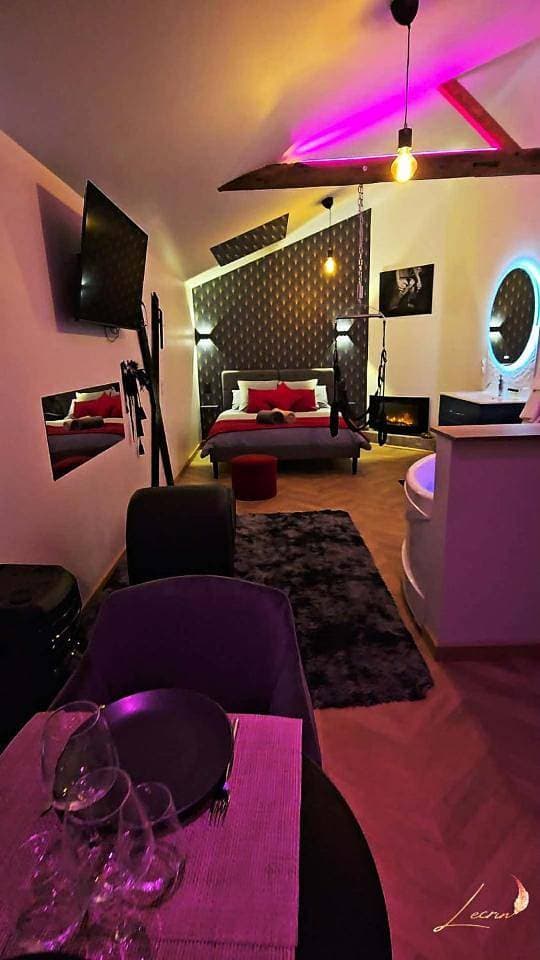 Foto 6 von 15: Double Room with Private Bathroom