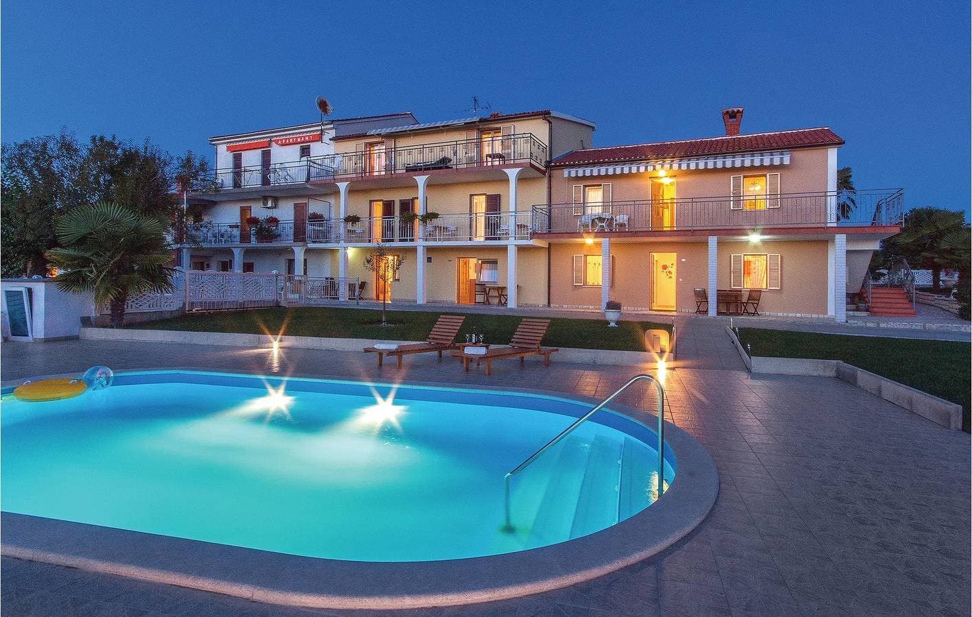 Gemütliche Ferienwohnung mit Pool, nahe der Küste und dem Stadtzentrum in Funtana 1