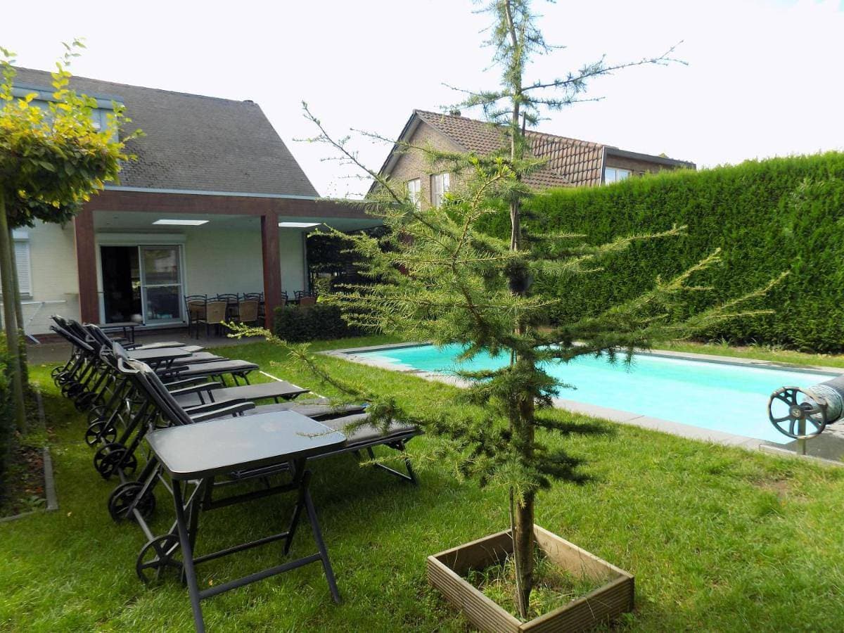 Foto 4 von 57: Villa with Private Pool