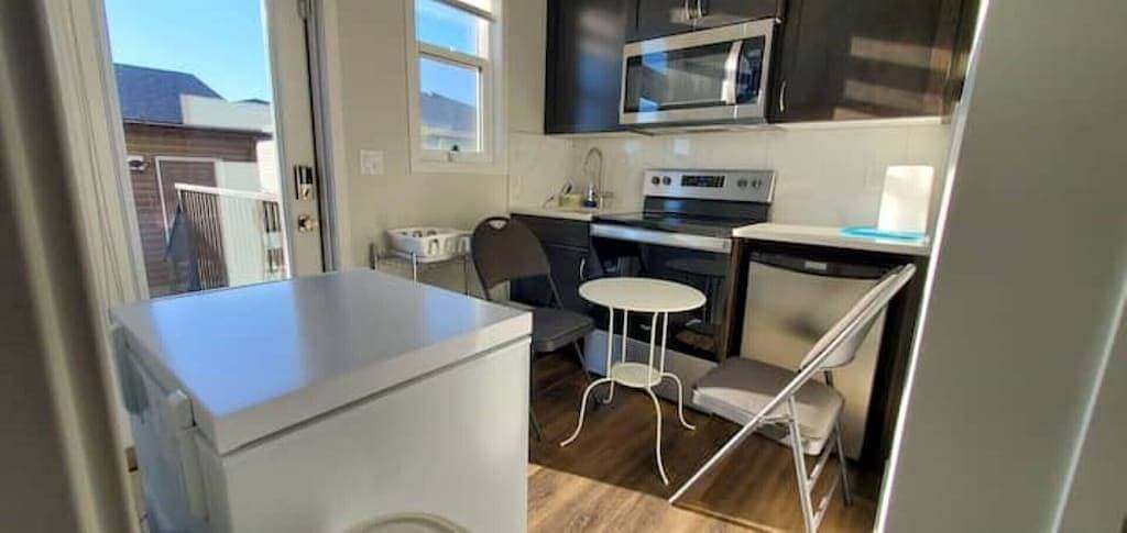 Foto 6 von 6: Delightful 1-Bedroom Private Suite in a New Home