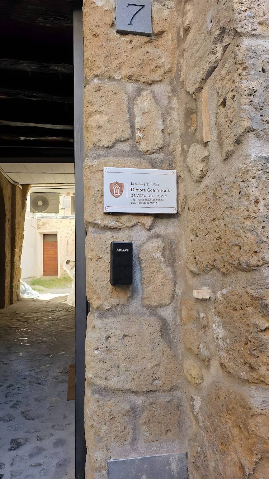 Foto 4 von 22: Apartment 'Dimora Commenda' mit WLAN und Klimaanlage