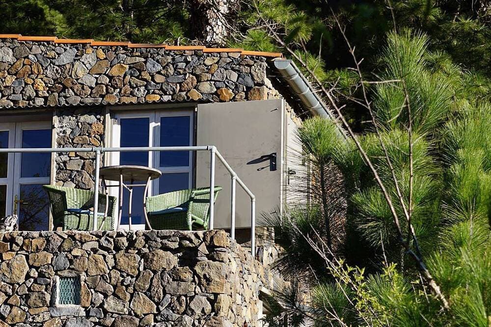Foto 7 von 30: Tiny House Vogelnest- Privates Weingut mit Pool über den Wolken, Meerblick, WLAN