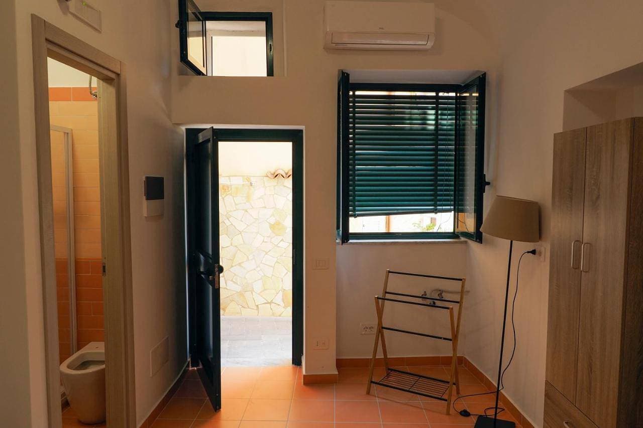 Foto 4 von 5: Standard Double Room