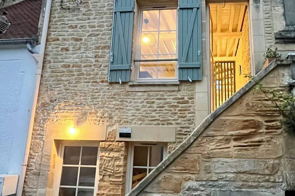 Foto 8 von 20: Charmantes Haus aus Caen-Stein, 100 Meter vom Strand entfernt.
