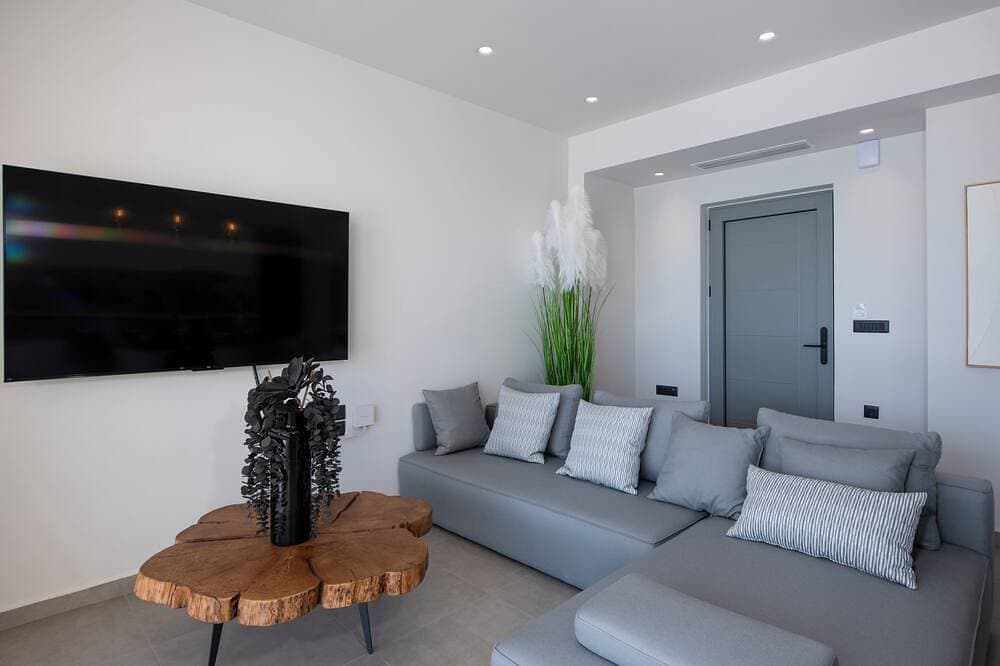 Foto 11 von 30: Luxury villa with kingsize beds and breathtaking sea view ( El paradiso villa)