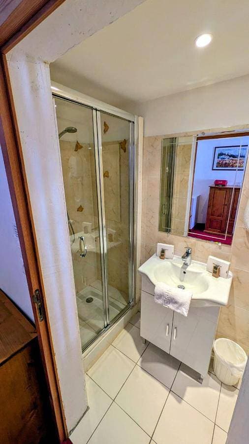 Foto 4 von 7: Double Room
