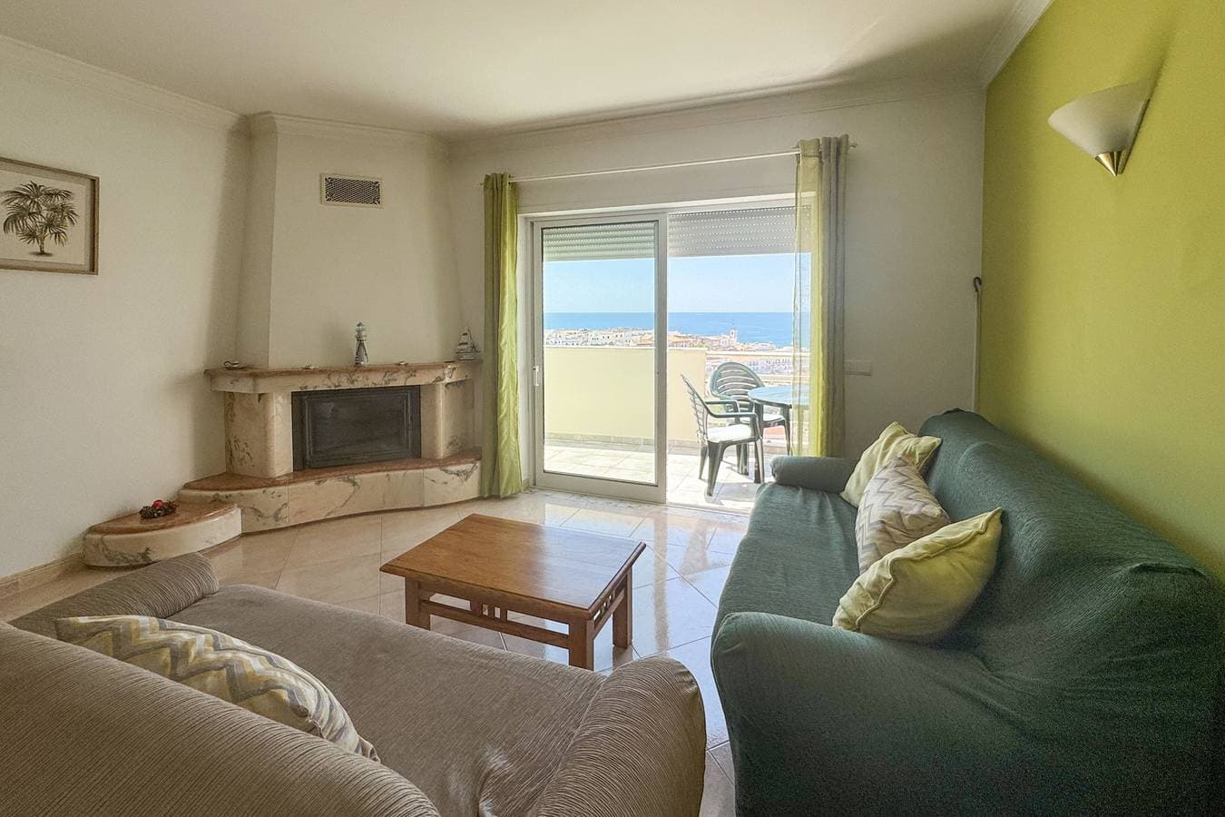 Foto 10 von 32: Ferienwohnung für 4 Personen mit Balkon