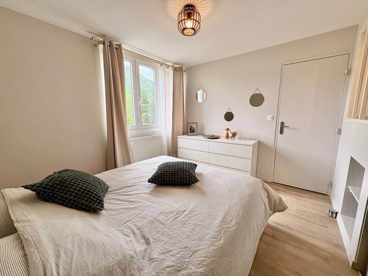 Foto 5 von 11: Renovierte Wohnung in Annecy mit Parkplatz und WIFI