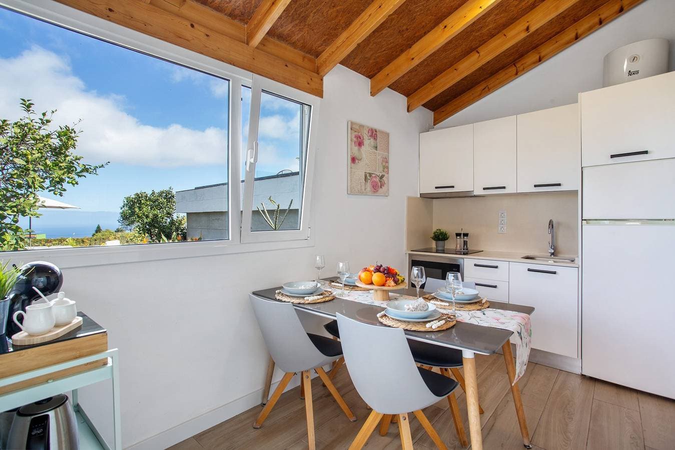 Foto 6 von 36: Wunderschönes „Casa Adayeim 1“ mit Pool, WLAN, Terrassen, Meer- und Bergblick
