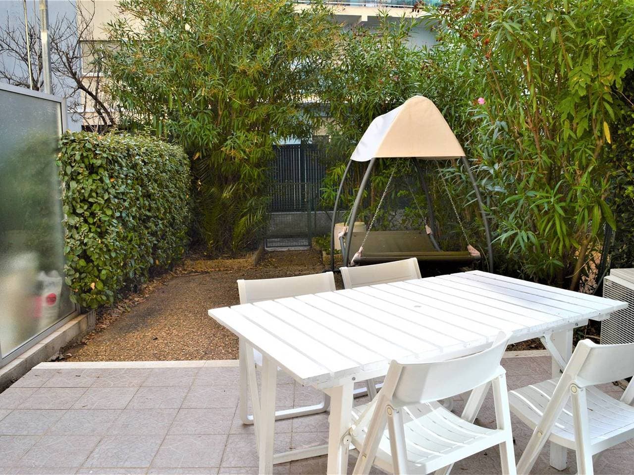 Foto 4 von 18: Klimatisiertes Studio am Strand mit Terrasse und privatem Pool in Cavalaire, für 4 Personen