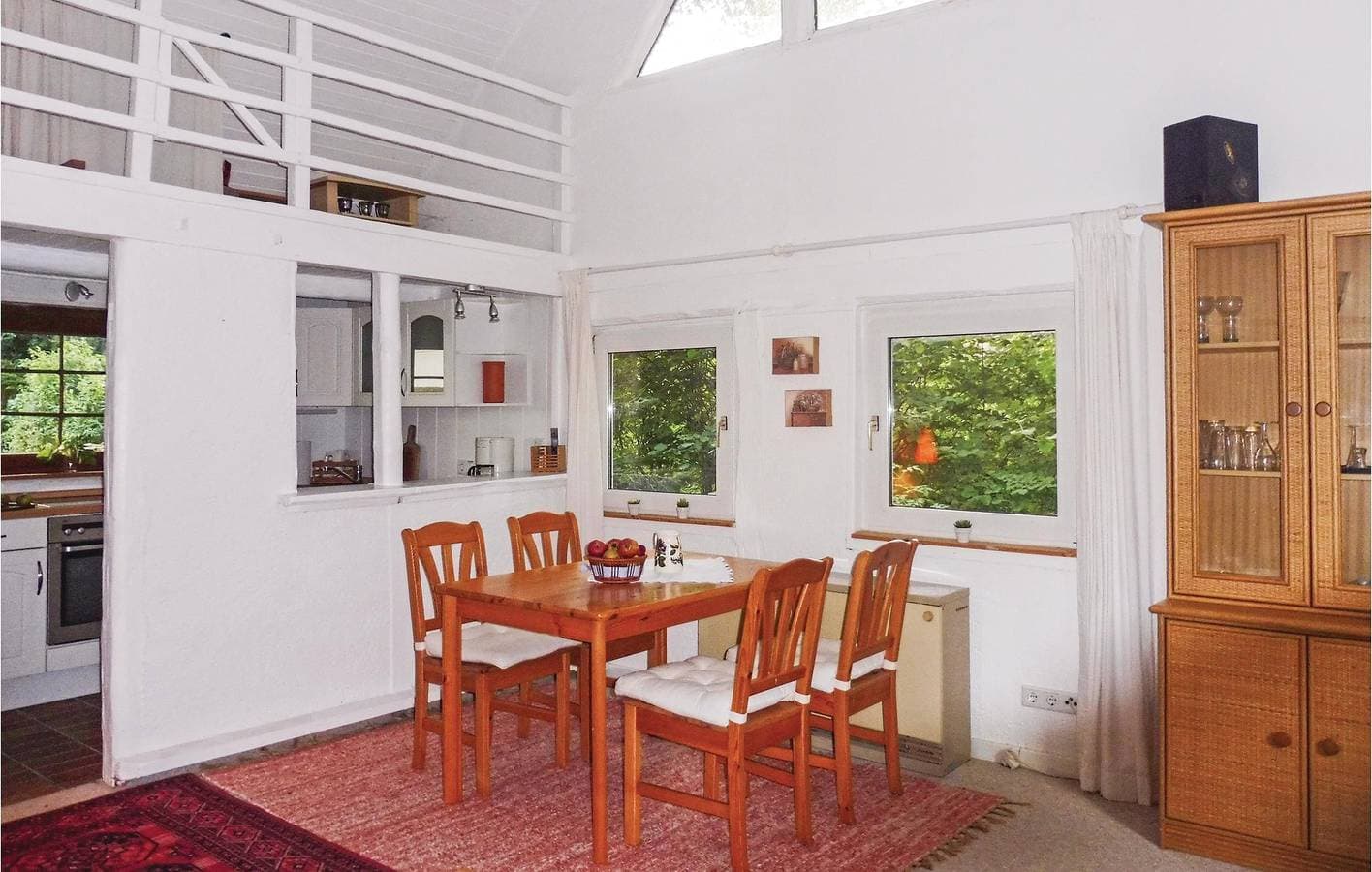 Foto 5 von 19: Gemütliche Ferienwohnung mit TV, Parkplatz, Garten & Terrasse bei Schwalenberg
