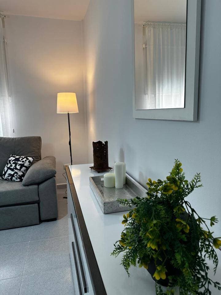 Foto 6 von 19: Two-Bedroom Apartment