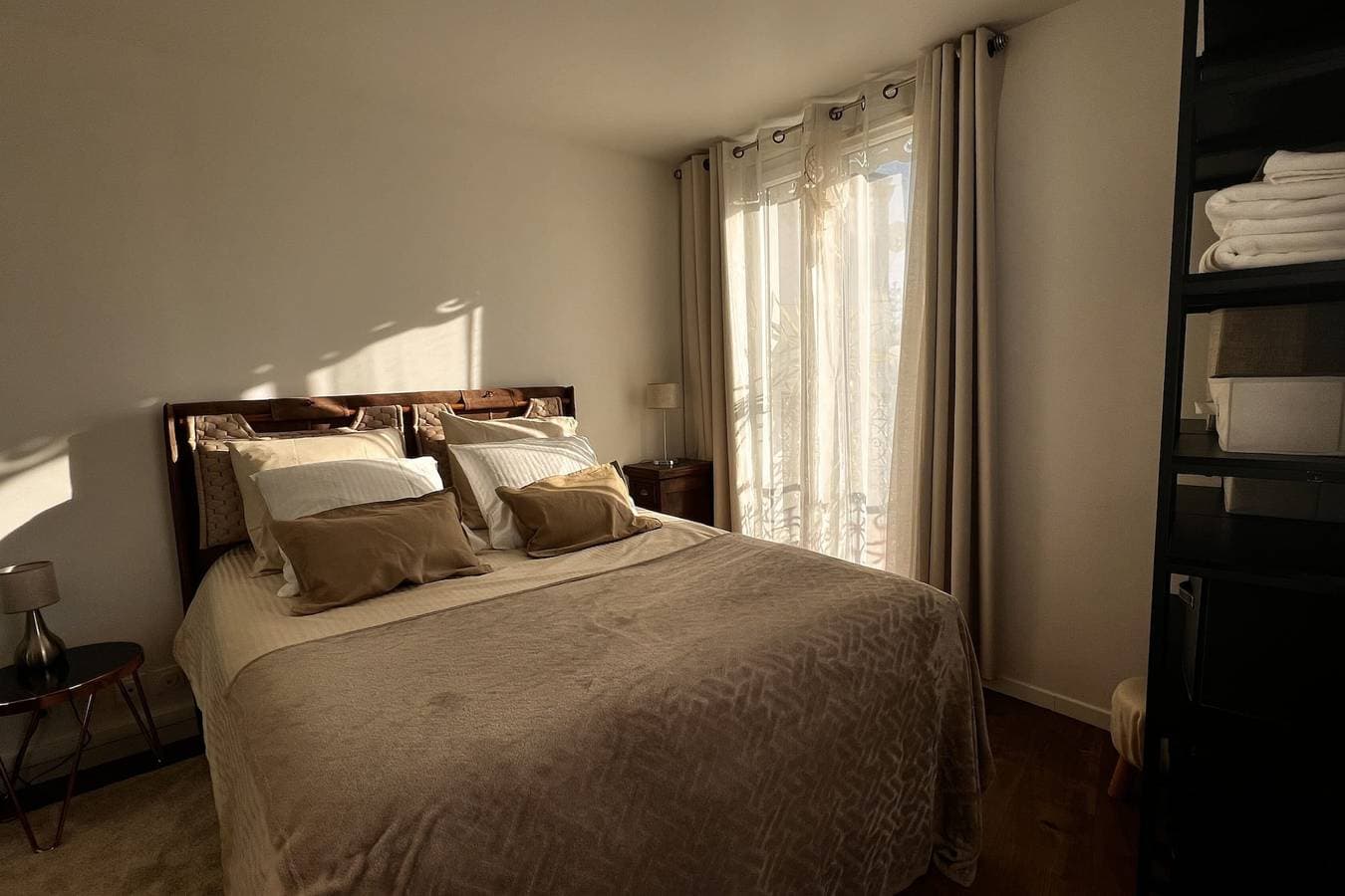 Foto 5 von 10: Bright apartment with canal view